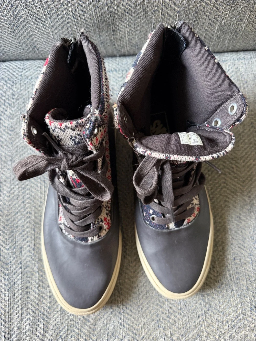 Vans OF the Wall Women’s High Top Knitted Back zip Duck Rubber Sneakers Sz: 7.5